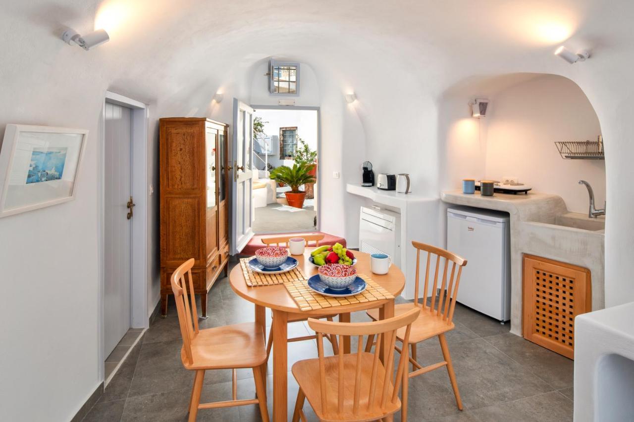 Petit Village Fira  Eksteriør billede