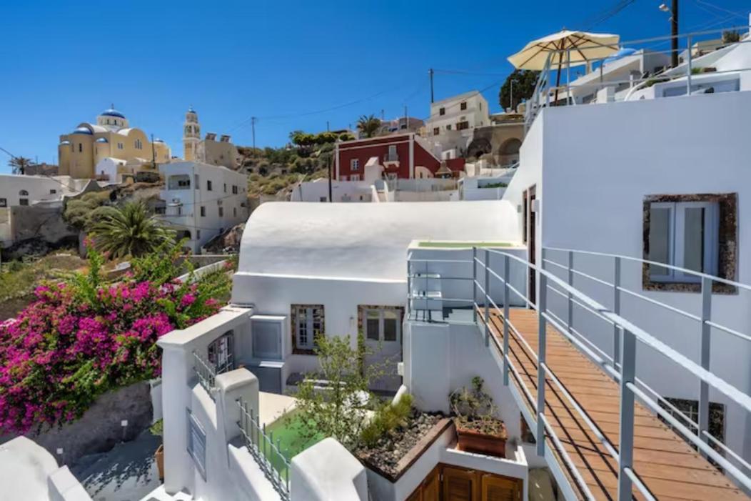 Petit Village Fira  Eksteriør billede